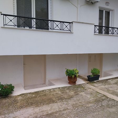Nav Apart, Salamina Paloukia Экстерьер фото